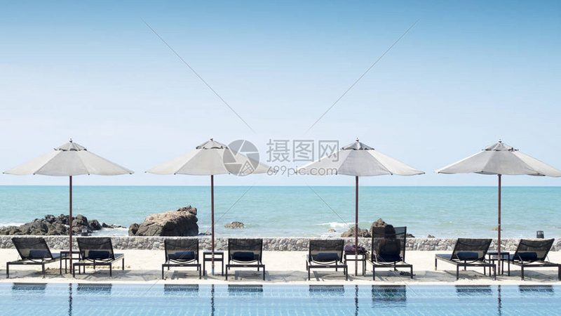 度假村泳池区域设计：如何打造沉浸式休闲体验